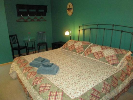 Ahoy Inn Guesthouse พุทอินเบย์ ภายนอก รูปภาพ